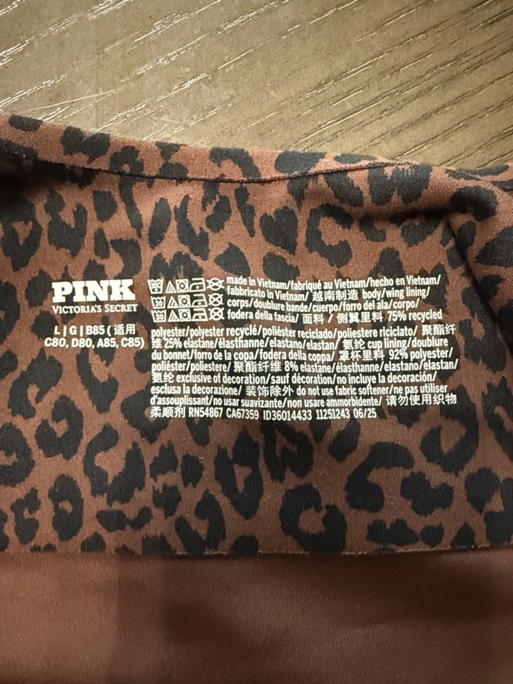 VS Pink Leopard Print Longline sports bra! Excellent Condition! Size L - Picture 3 of 3